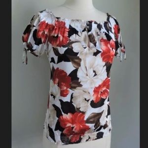 🌹 WHBM Floral Top